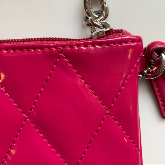Coach pink wristlet, quilted patent leather - Picture 8 of 8